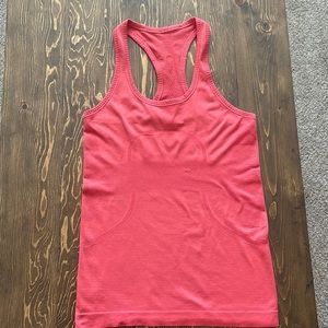 Lululemon Swiftly Tech Tank